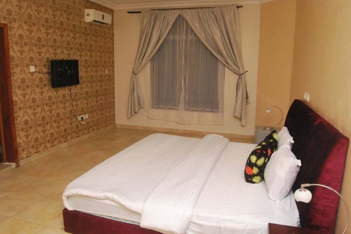 In-room safe, desk, laptop workspace, blackout curtains