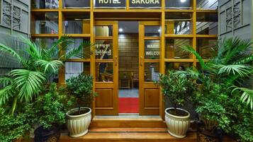 مدخل المنشأة