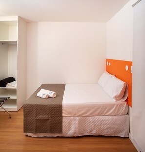 Doppelzimmer | 1 Schlafzimmer, Minibar, Verdunkelungsvorhänge, Bügeleisen/Bügelbrett