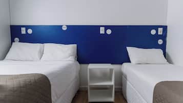 Triple Room | 1 bedroom, minibar, blackout drapes, iron/ironing board