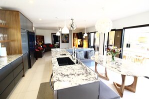 House, 3 Bedrooms, Private Pool, Ocean View | Private kitchen | Fridge, microwave, stovetop, coffee/tea maker - Casa Oli Mar (San Juan del Sur)