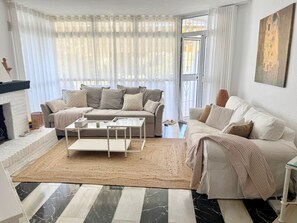 DVD player - K14 Jardines Fase 1 - Apartment (Sitio de Calahonda)