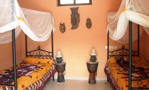 Double Room, Garden View | Individually decorated, individually furnished, desk, iron/ironing board