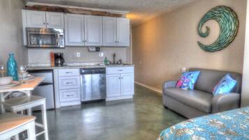 Condo | 1 bedroom, iron/ironing board, free WiFi