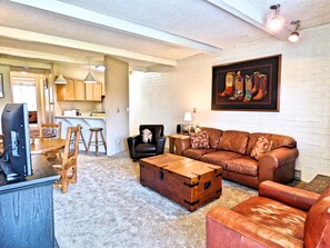 Condo | Living room