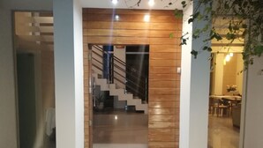 Front of property - Urubo Suite - Hostel (Santa Cruz)