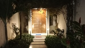 Exterior - Urubo Suite - Hostel (Santa Cruz)