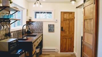 Fridge, microwave, coffee/tea maker, toaster oven