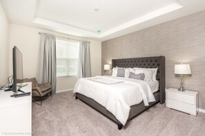 9 dormitorios, tabla de planchar con plancha, Internet y ropa de cama