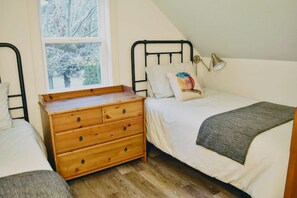 2 slaapkamers, een strijkplank/strijkijzer, wifi, beddengoed