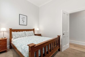 1 Schlafzimmer, Bügeleisen/Bügelbrett, Reisekinderbett, WLAN