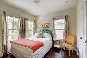 3 chambres, fer et planche à repasser, accès Internet, draps fournis