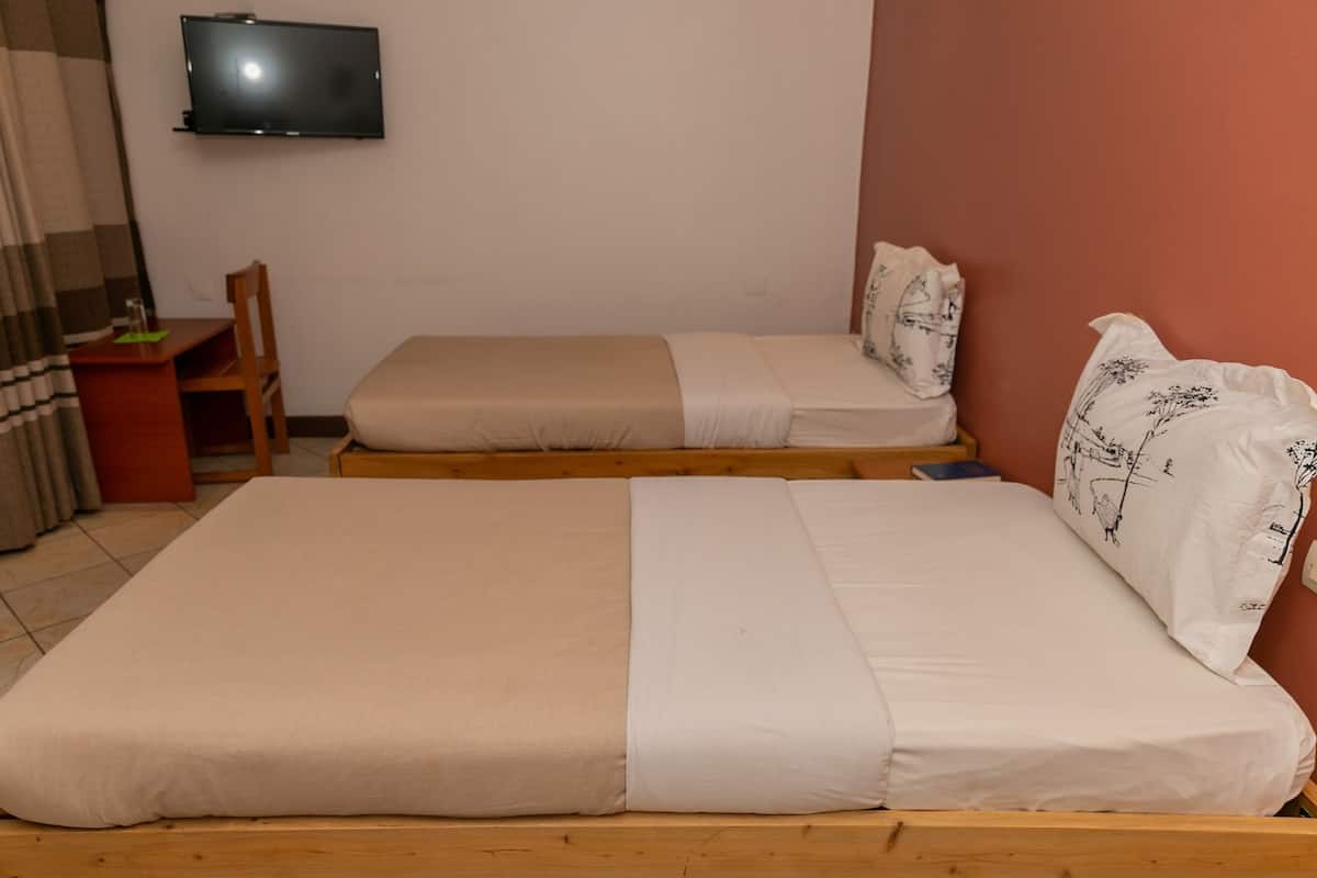 7 Schlafzimmer, kostenloses WLAN, Bettwäsche