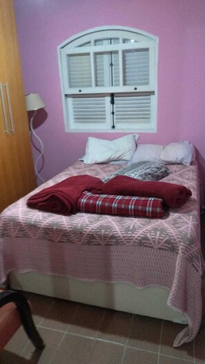 3 bedrooms, bed sheets