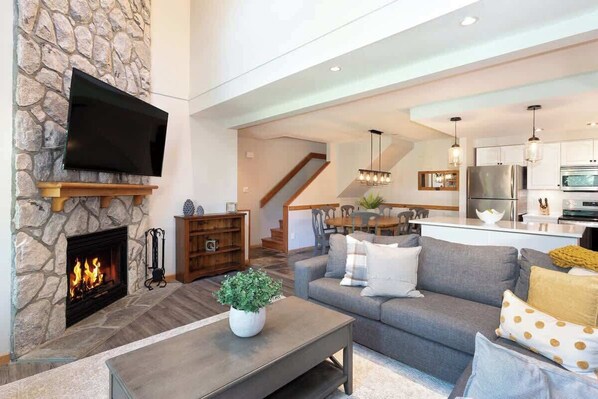 TV, fireplace, offices