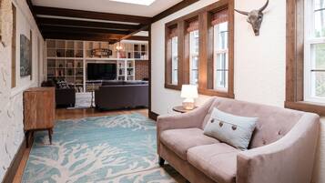 Smart TV, fireplace, books