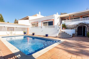 Pool - Casa Bom Porto Beachfront Villa Praia da Luz Lagos (LUZ LAGOS)