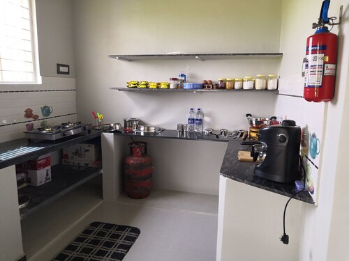 Hosloks Farm Stay Satvic