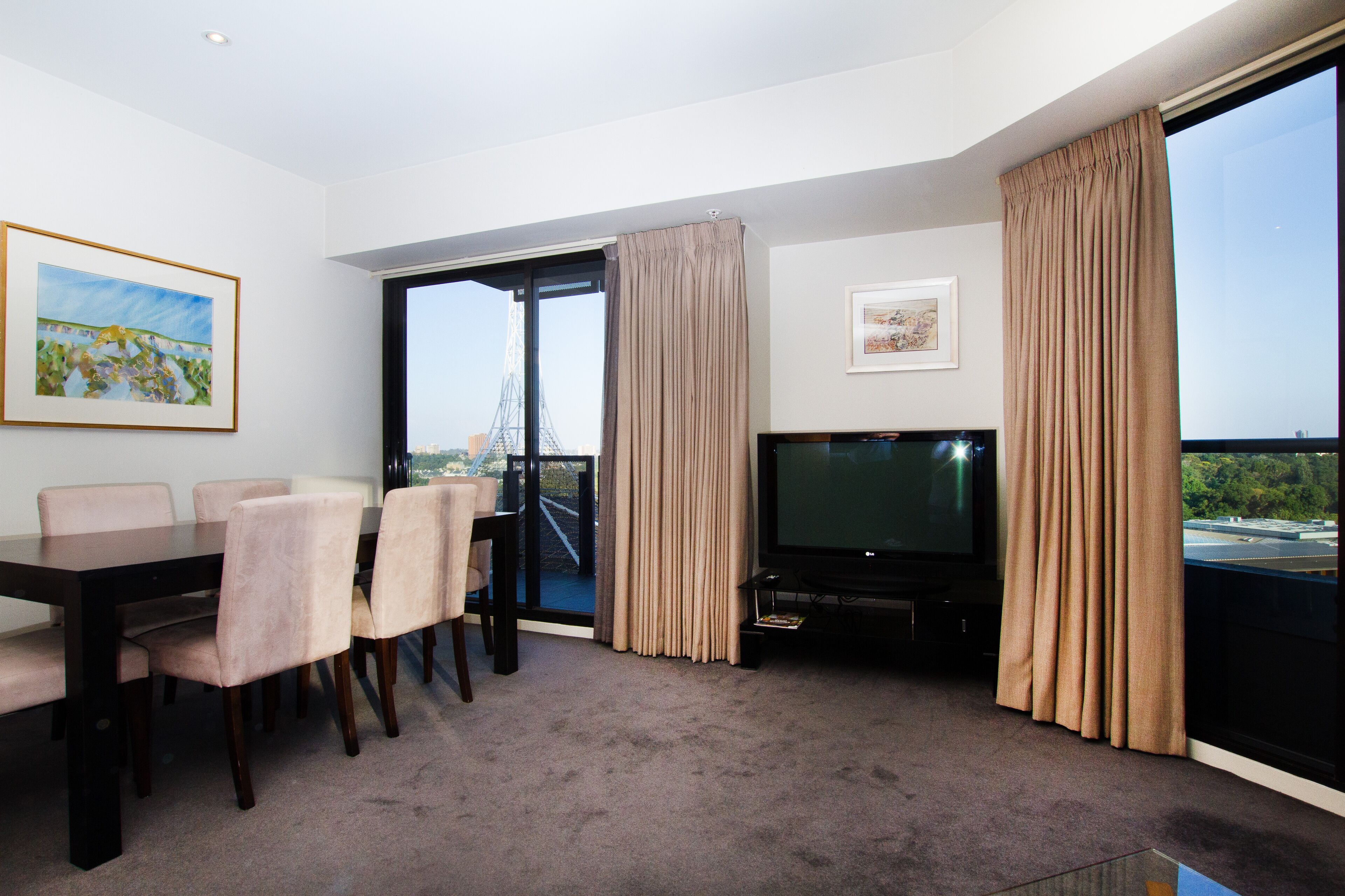 Exclusive Stays - Gallery Tower II — image 11