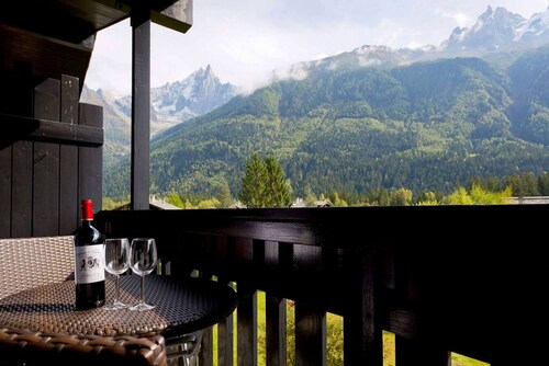 Apartment Les Drus - Alpes Agency - Central Chamonix - Sleeps 6