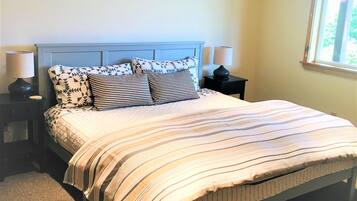 5 bedrooms, iron/ironing board, travel crib, free WiFi