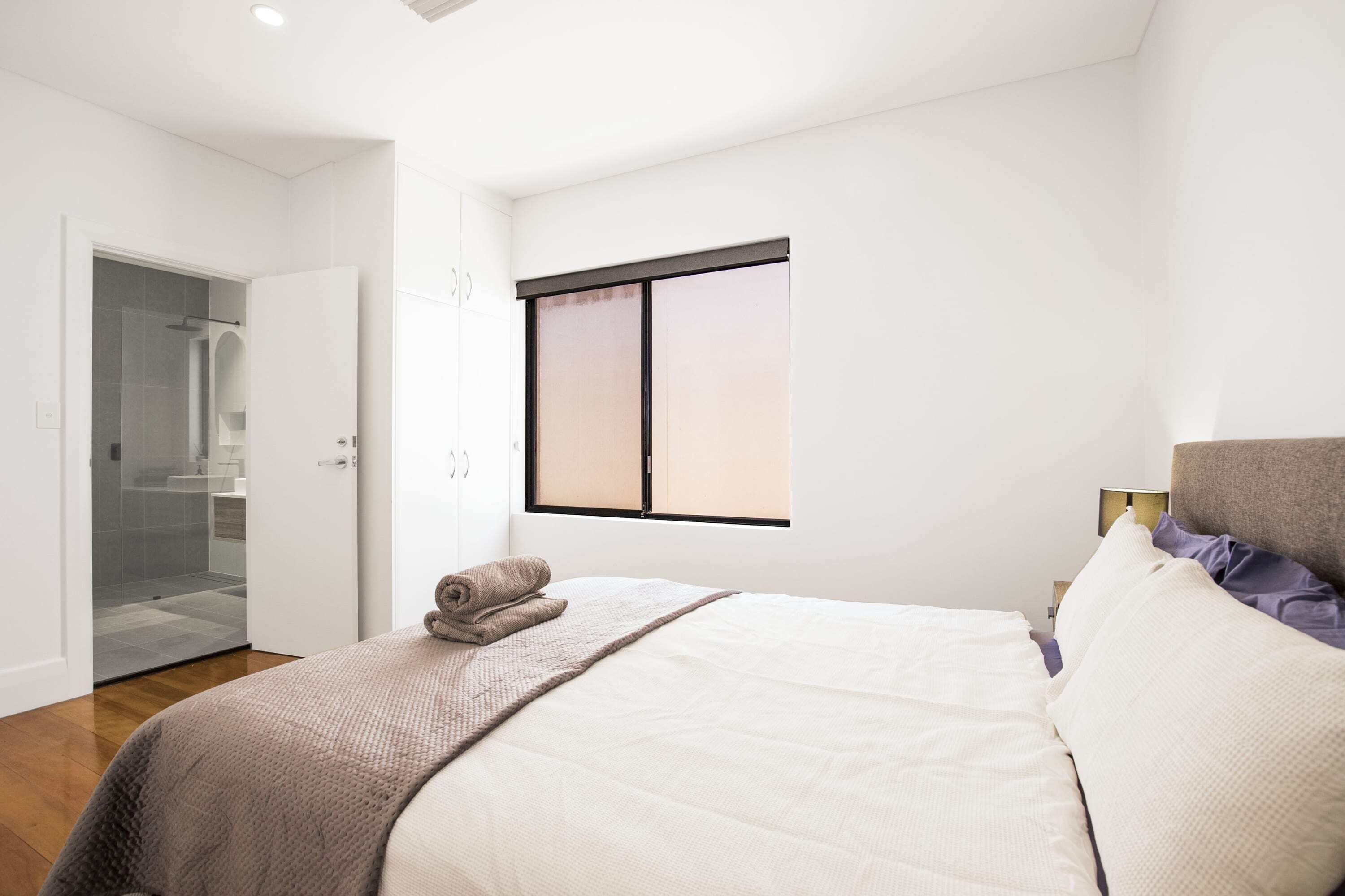 Spectacular Panoramic Oceanview House in Seacliff — image 18