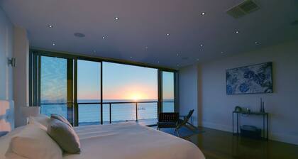 Spectacular Panoramic Oceanview House in Seacliff