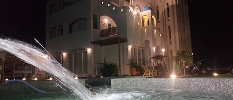 Seasonal outdoor pool