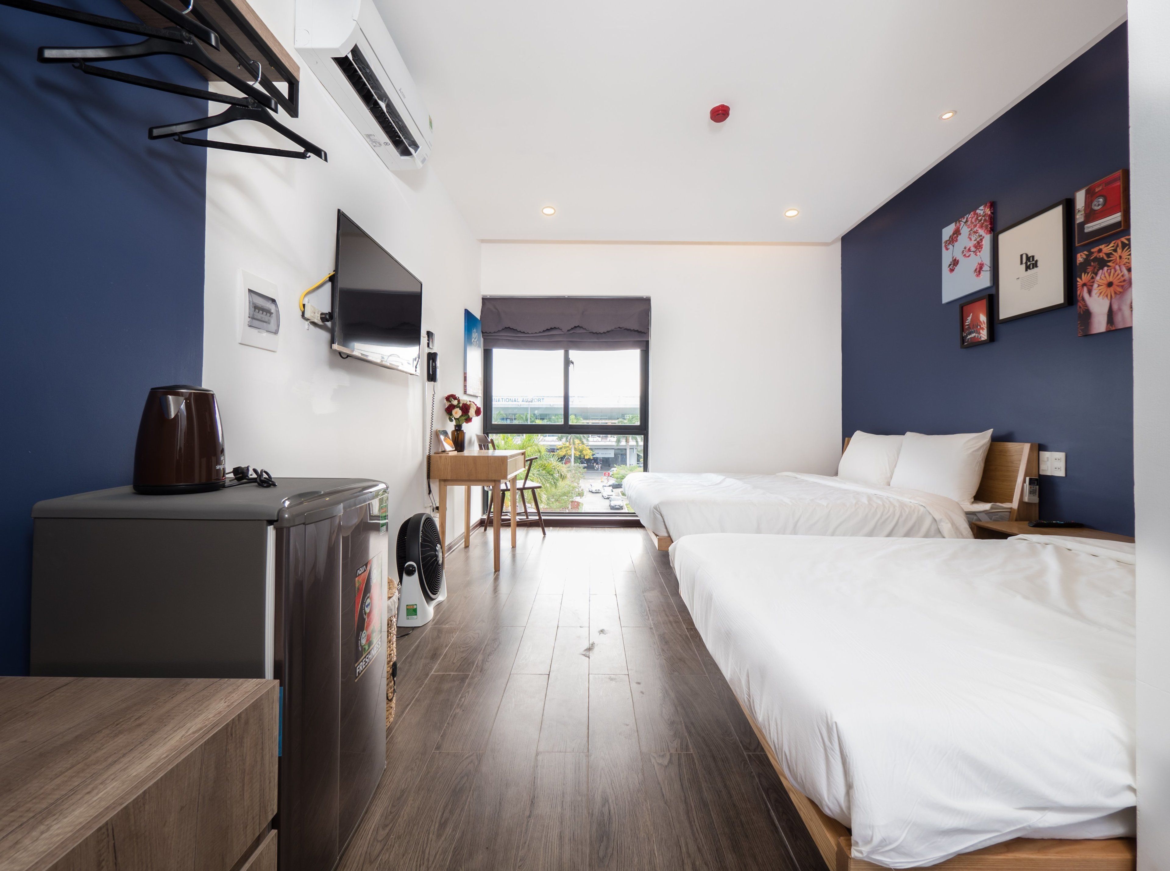 Desk, blackout curtains, soundproofing