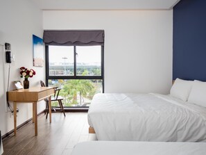 Superior Double Room, 1 Bedroom, Non Smoking - Wings House - Hostel (Da Nang)