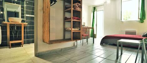 1 soverom og wi-fi (inkludert)