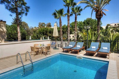 Villa Narcis~ 2 BR Villa with Private Pool & Views