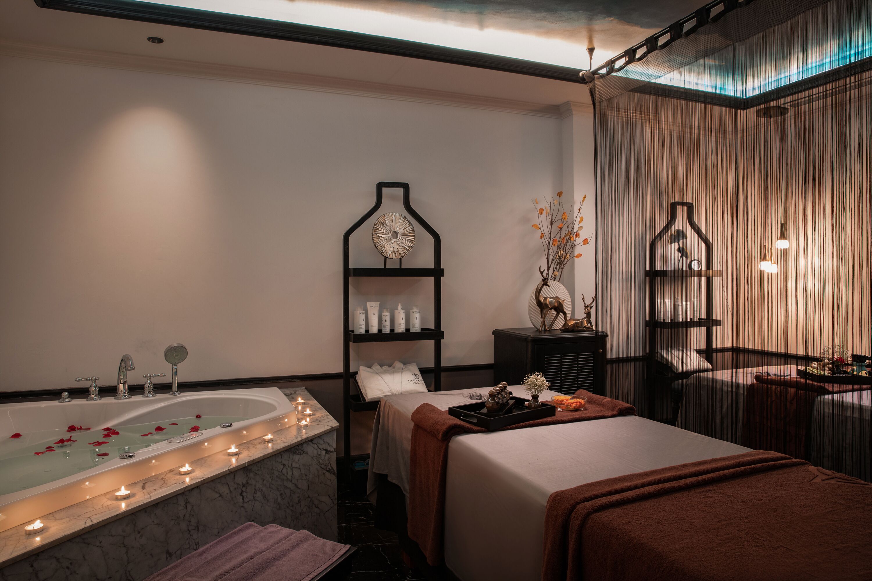 couples treatment room(s), body treatments, aromatherapy