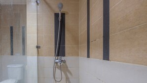 Unclassified image, 2 of 26, button - OYO 1114 Hotel Denpasar Makassar (Makassar)