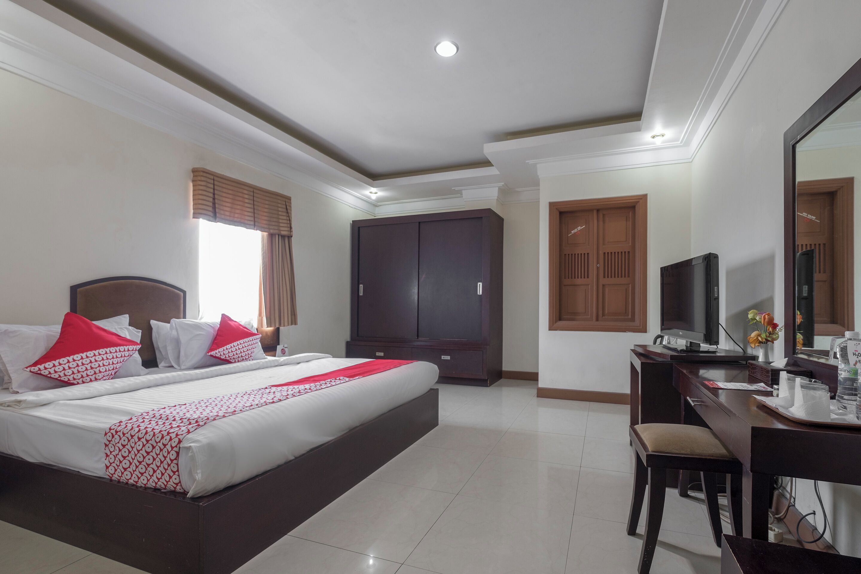 Deluxe Double Room | Desk, free WiFi, bed sheets