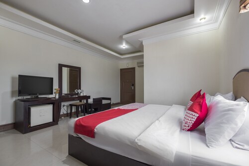 OYO 1114 Hotel Denpasar Makassar