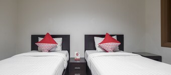 OYO 1114 Hotel Denpasar Makassar