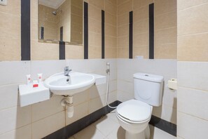 Bathroom | Shower, towels