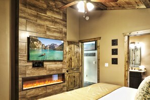 4 bedrooms, iron/ironing board, Internet, bed sheets