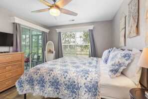 2 bedrooms, iron/ironing board, travel cot, WiFi