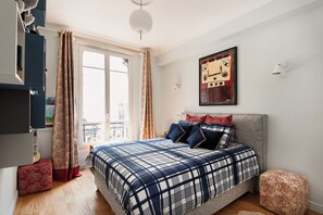 3 slaapkamers, een bureau, een strijkplank/strijkijzer, gratis wifi