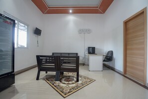 Reception - OYO 945 Mega Kost 2 (Palembang)