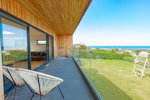 Long Park Drive, nouvelle propriété de plage individuelle contemporaine