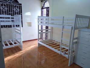 Wifi gratis y ropa de cama