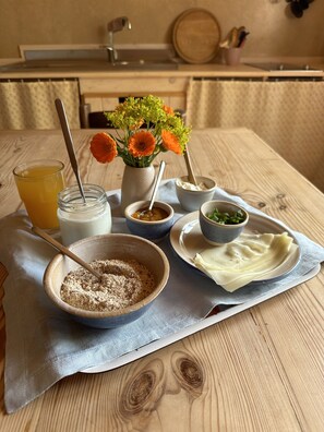 Dining - Apartment in the newly built straw bale house Valle delle Rose - (Barchi)
