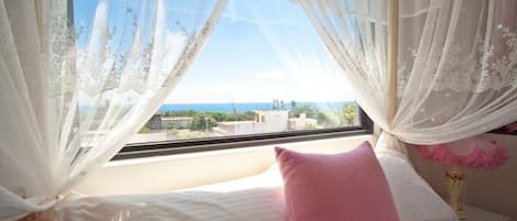 Colchones Select Comfort, escritorio, cortinas blackout y wifi gratis