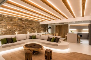 Télévision, Netflix, lecteur de DVD, services de streaming