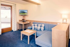 Unclassified image, 3 of 18, button - Family Room 6 - Pension ANNA, Apartments & Comfort Rooms *** (Keuschen)