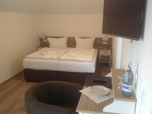 1 Schlafzimmer, Zimmersafe, Schreibtisch, WLAN
