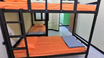 Shared Dormitory, Mixed Dorm | Free WiFi, bed sheets